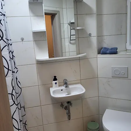 & Richter דירה *